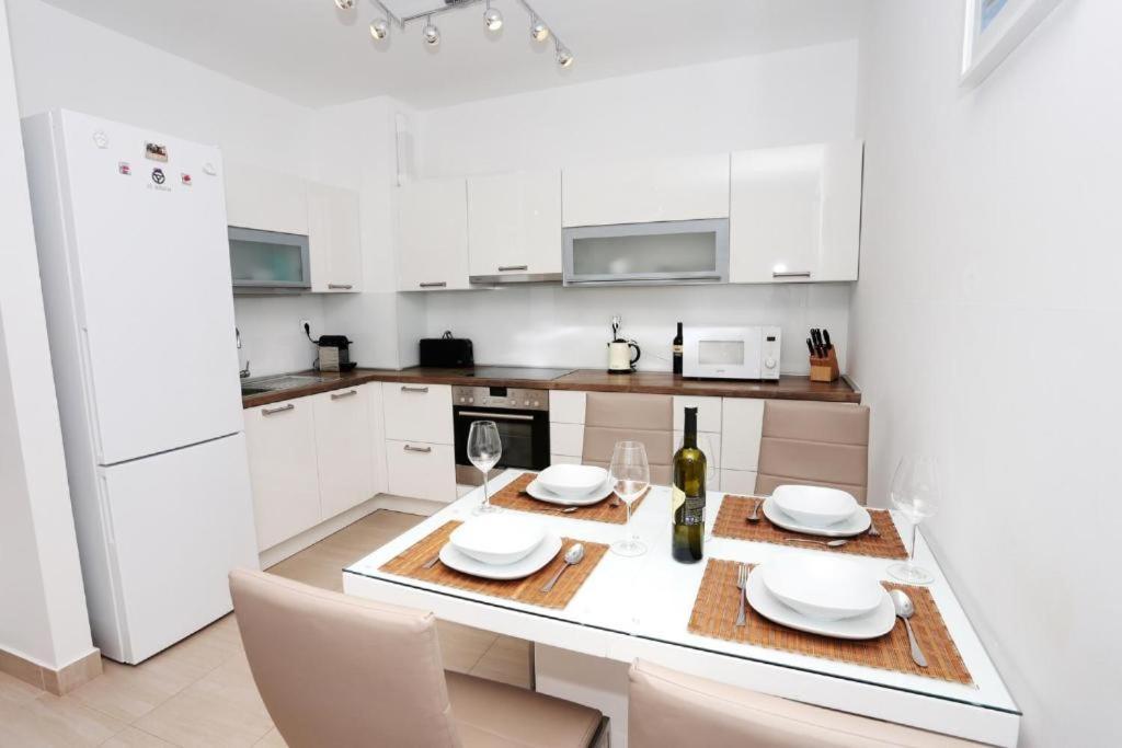 Apartments Kamelija Split Room photo